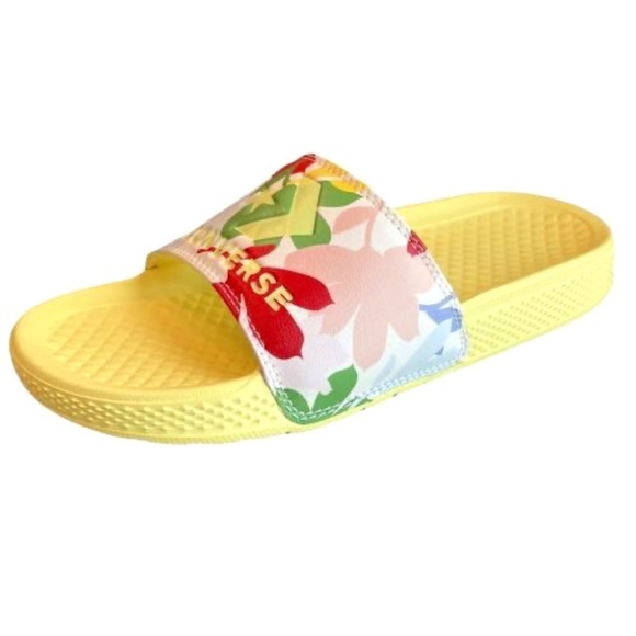 Converse All Star Girls Yellow Slides Size 5 Youth - Picture 1 of 9